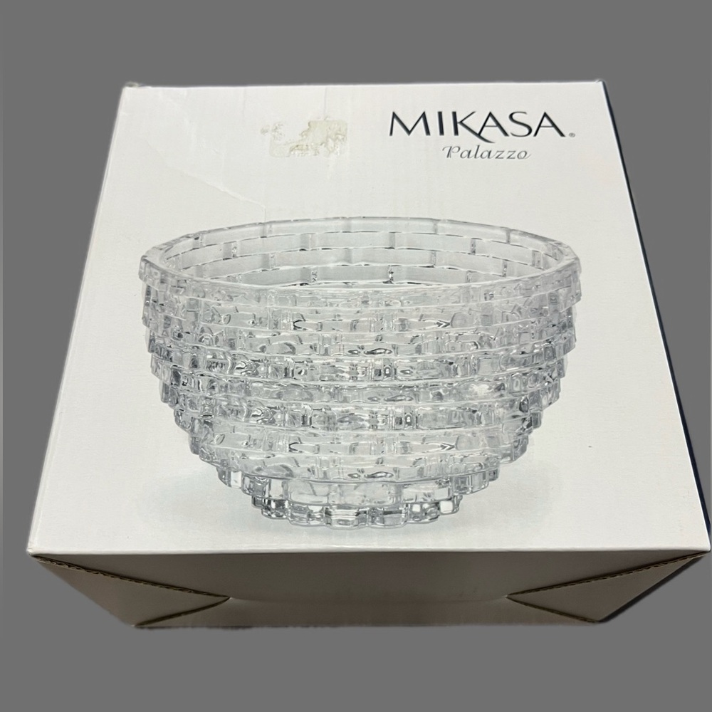 NWT  Mikasa Palazzo Crystal 7-Inch Glass Bowl